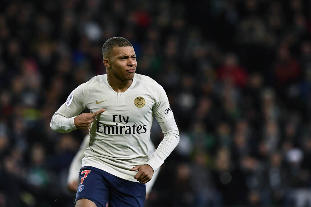 欧盟的“神坛”垮了: 当美国、中国和俄罗斯同时转过身去